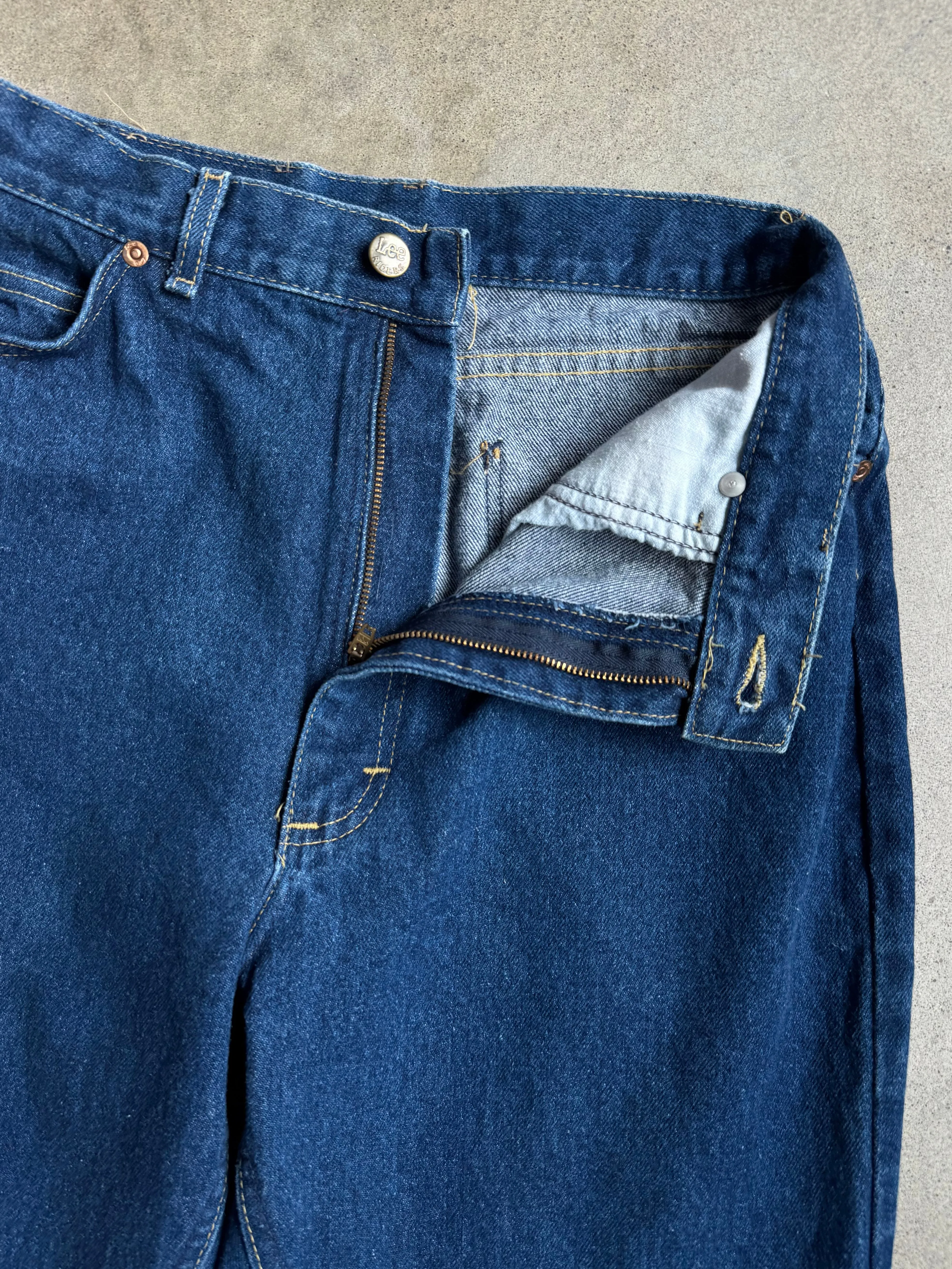 Vintage Lee Riders Dark Wash Straight Leg Jeans (W28”)